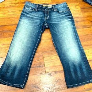 👖 BKE “Stella” Stretch Capris